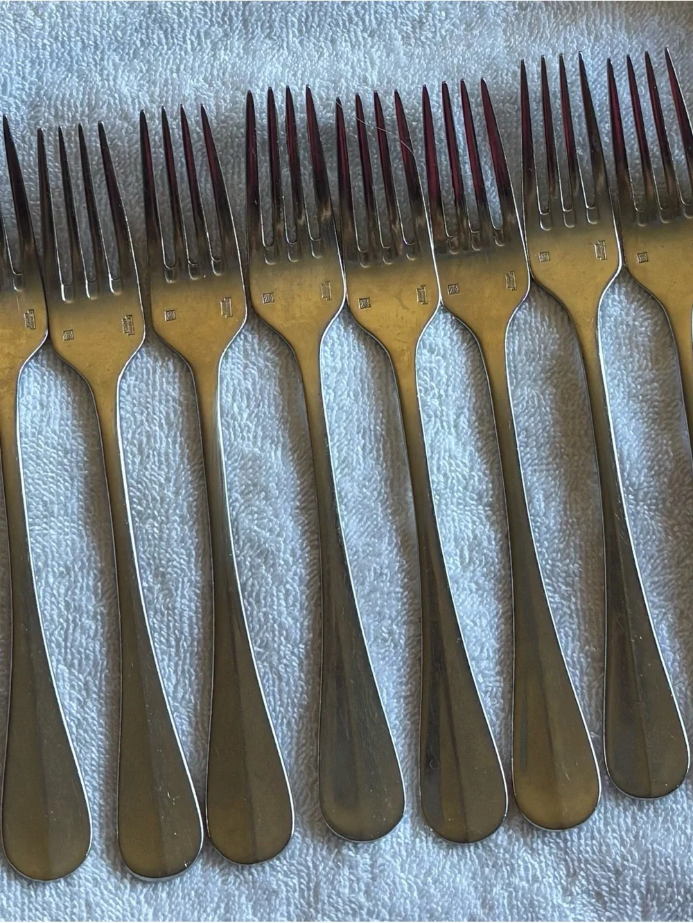 Set of 8 Sant' Andrea 18/10 Stainless Steel Dinner Forks. 7 1/2